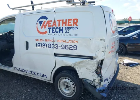 2015 Nissan Nv200 S z USA, uszkodzony, nr VIN 3N6CM0KN5FK703781